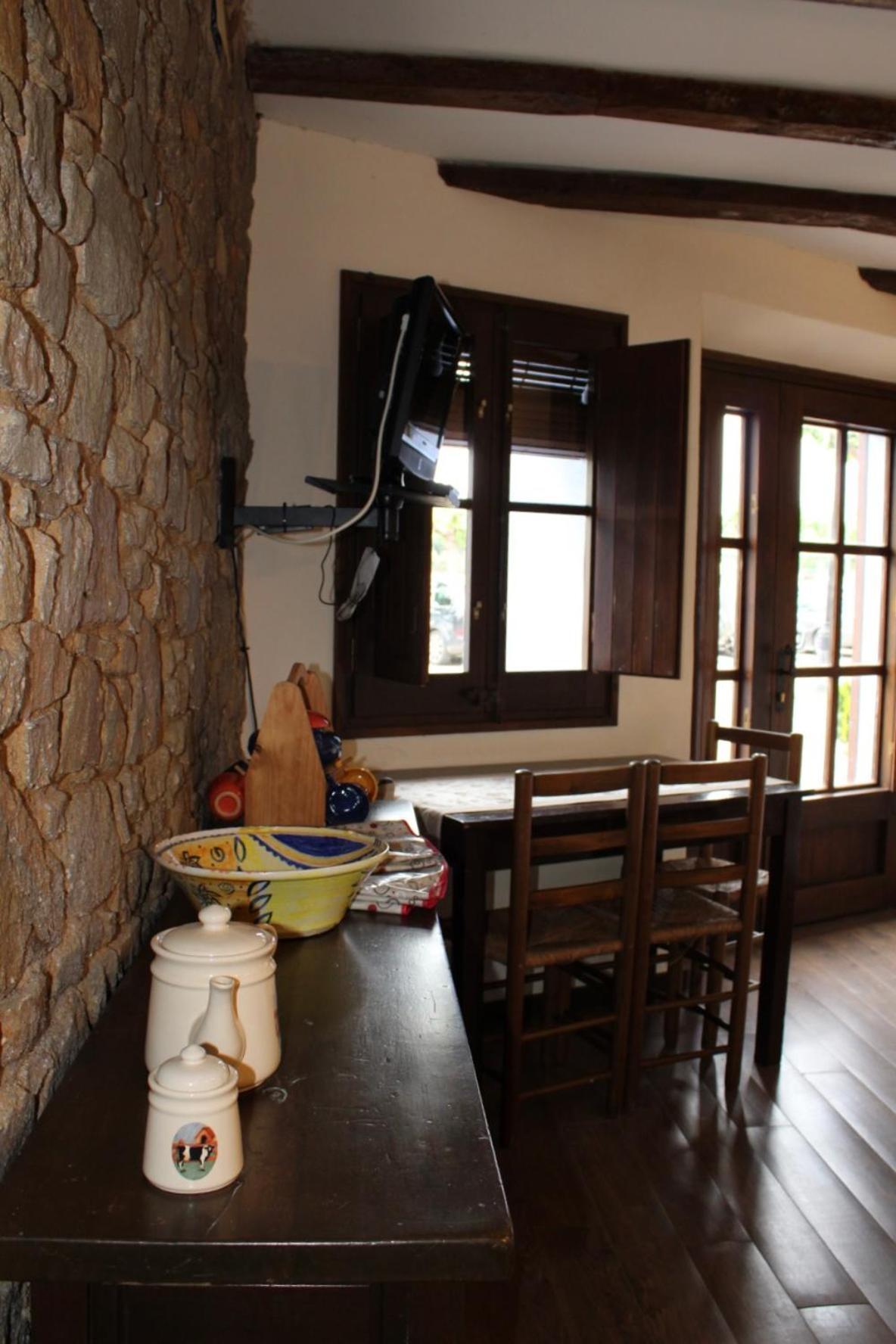 Apartaments Rurals Ai Manyac San Miguel de Cruilles Exterior foto